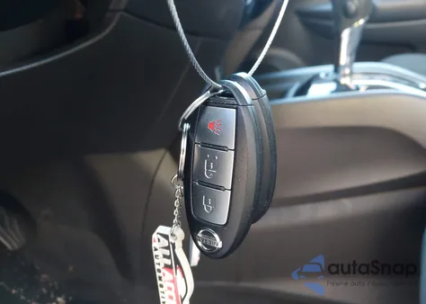 2015 Nissan Rogue Sv z USA, uszkodzony, nr VIN KNMAT2MV2FP535876